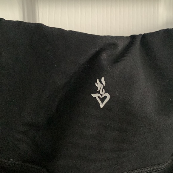 Torrid 3X Performance Core Capri Active Legging With Side Pockets Plus Size - Picture 5 of 6